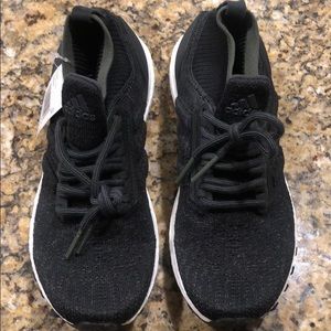 Adidas UltraBoost All Terr Running Shoe Size 5